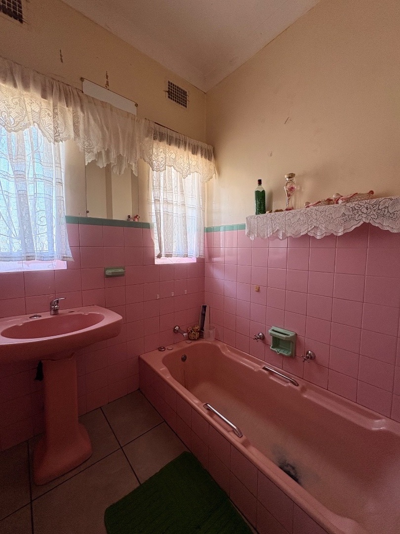4 Bedroom Property for Sale in Lourenspark North West